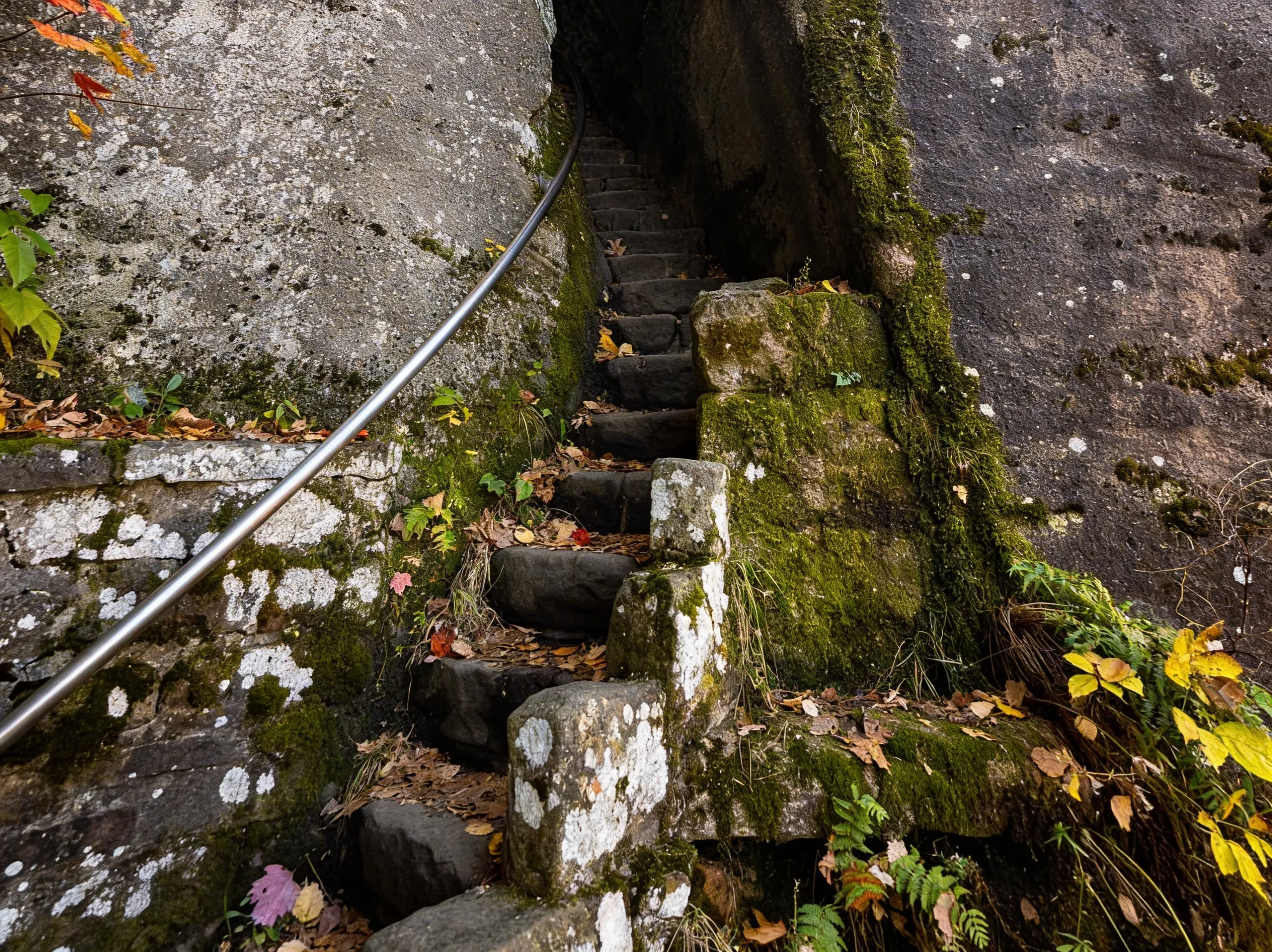 Stone steps leading down to Rimrock Overlook